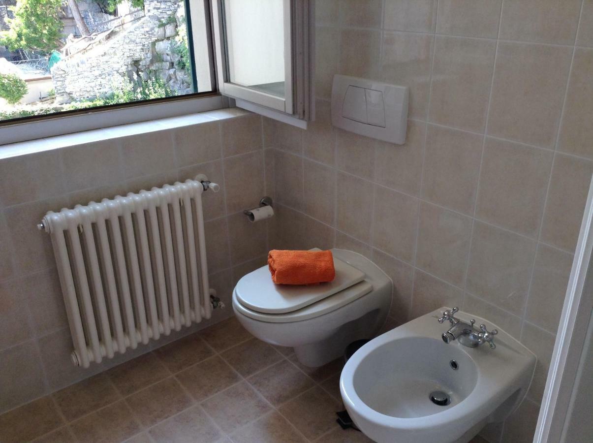 Larius Apartment Parking Carate Urio Εξωτερικό φωτογραφία