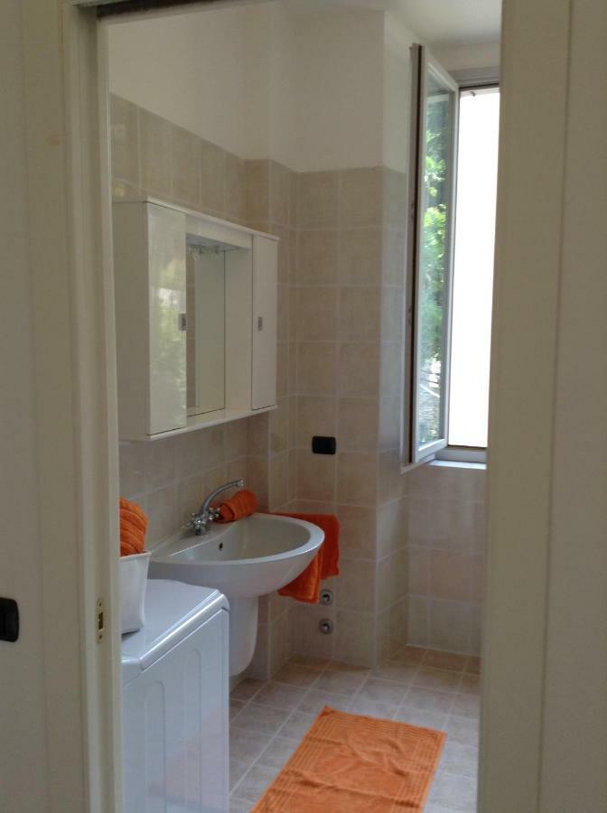 Larius Apartment Parking Carate Urio Εξωτερικό φωτογραφία